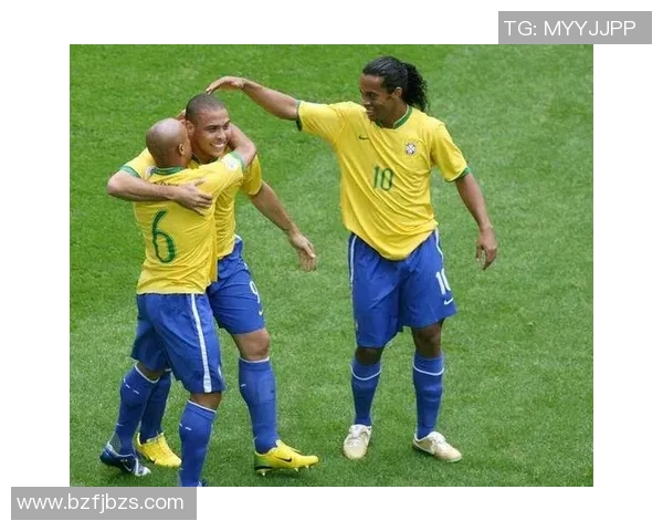 足球巨星光辉之路：从草根到巅峰的传奇旅程